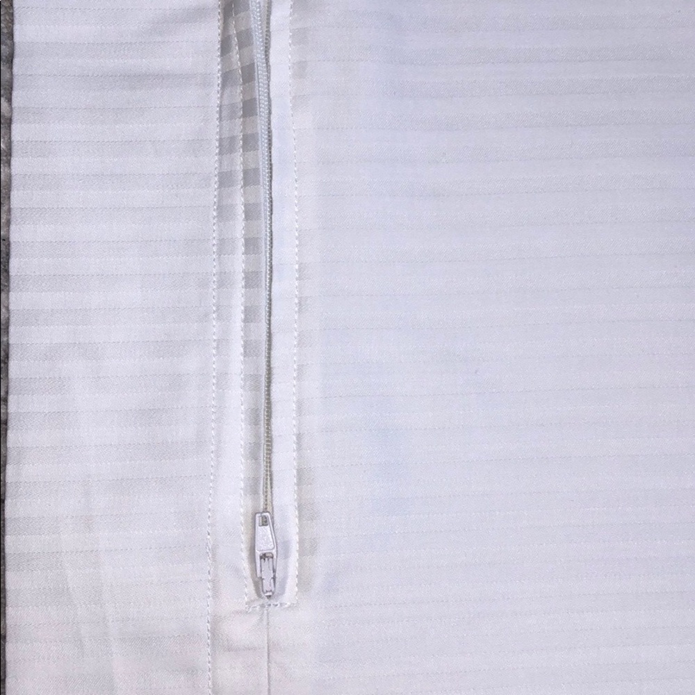 New Set Of King Size Pillow Shams. - Picture 5 of 8